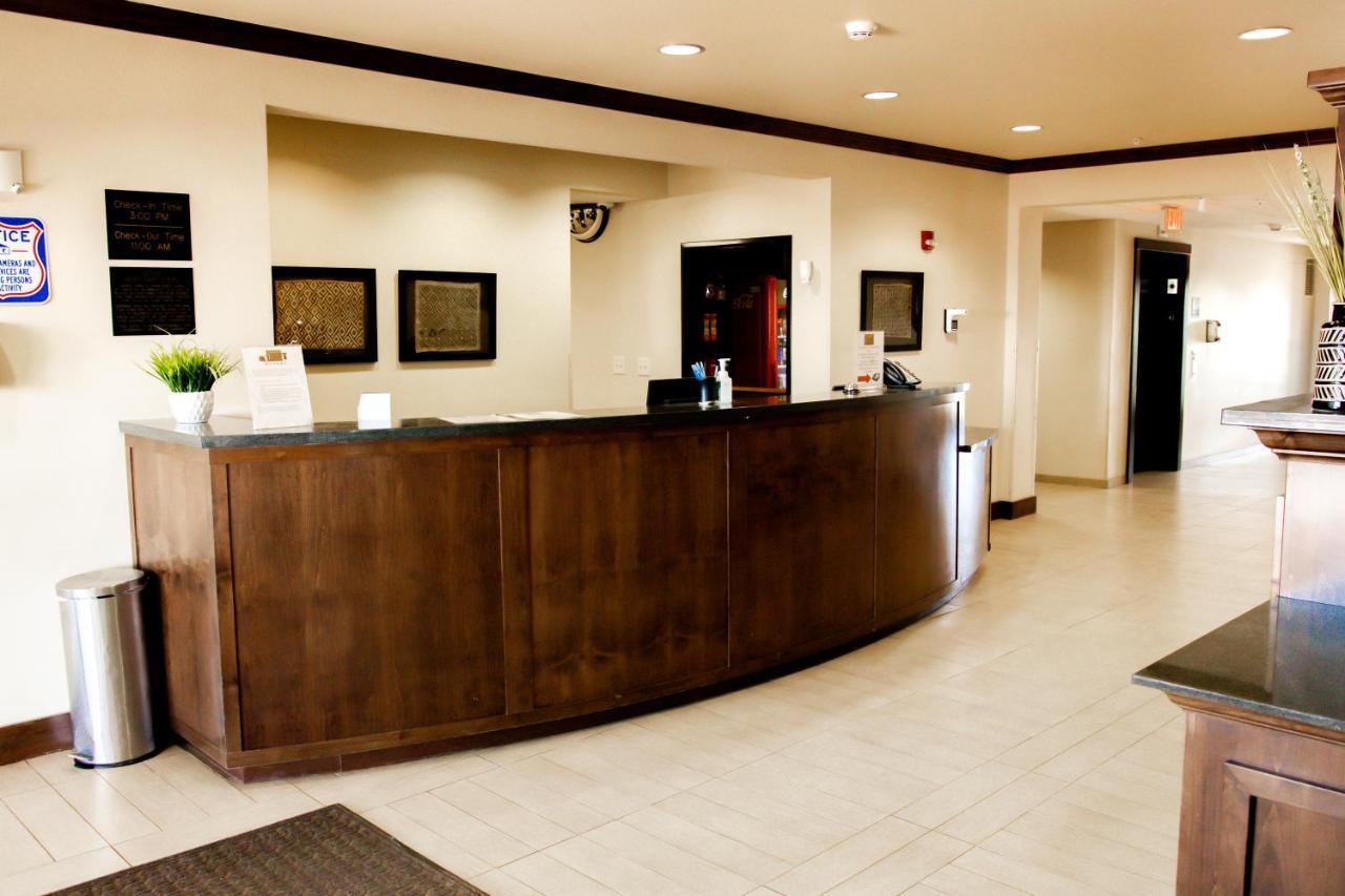 Black Gold Suites Stanley Экстерьер фото