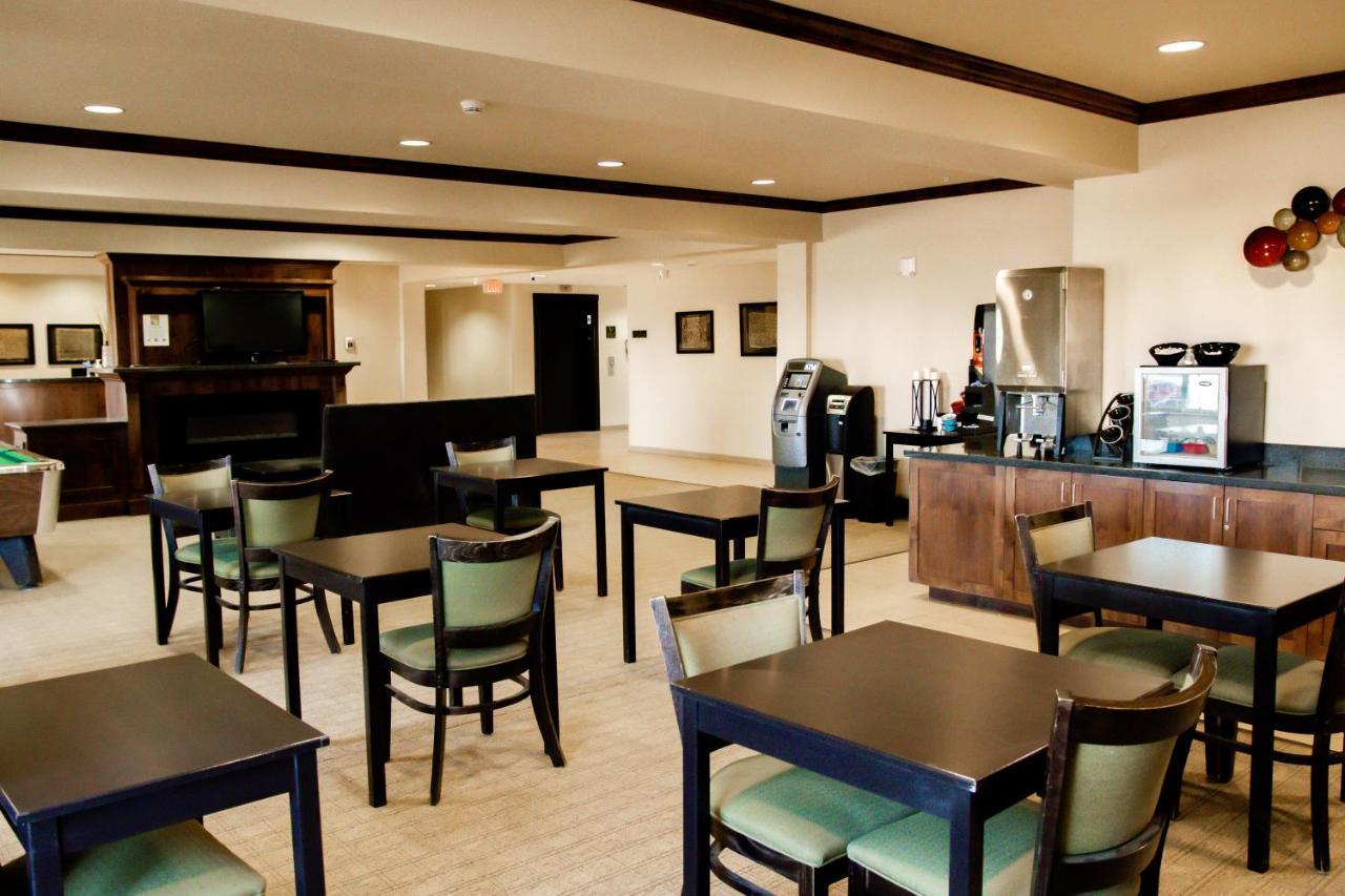 Black Gold Suites Stanley Экстерьер фото