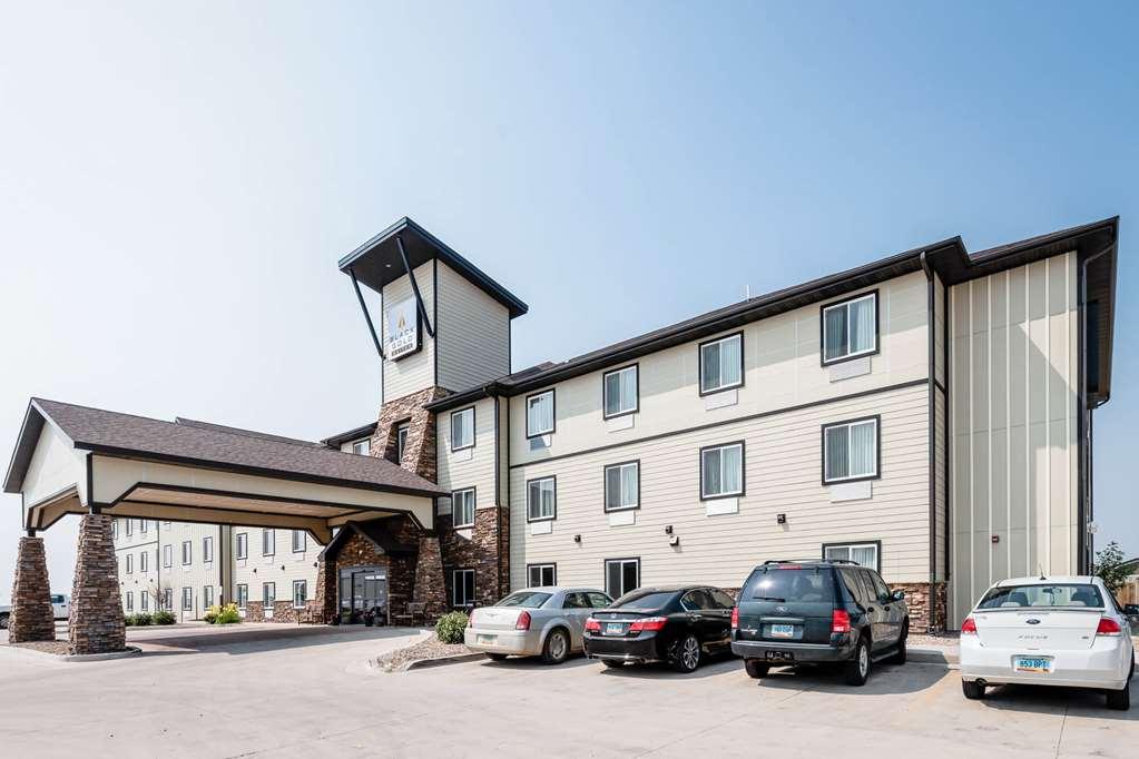 Black Gold Suites Stanley Экстерьер фото